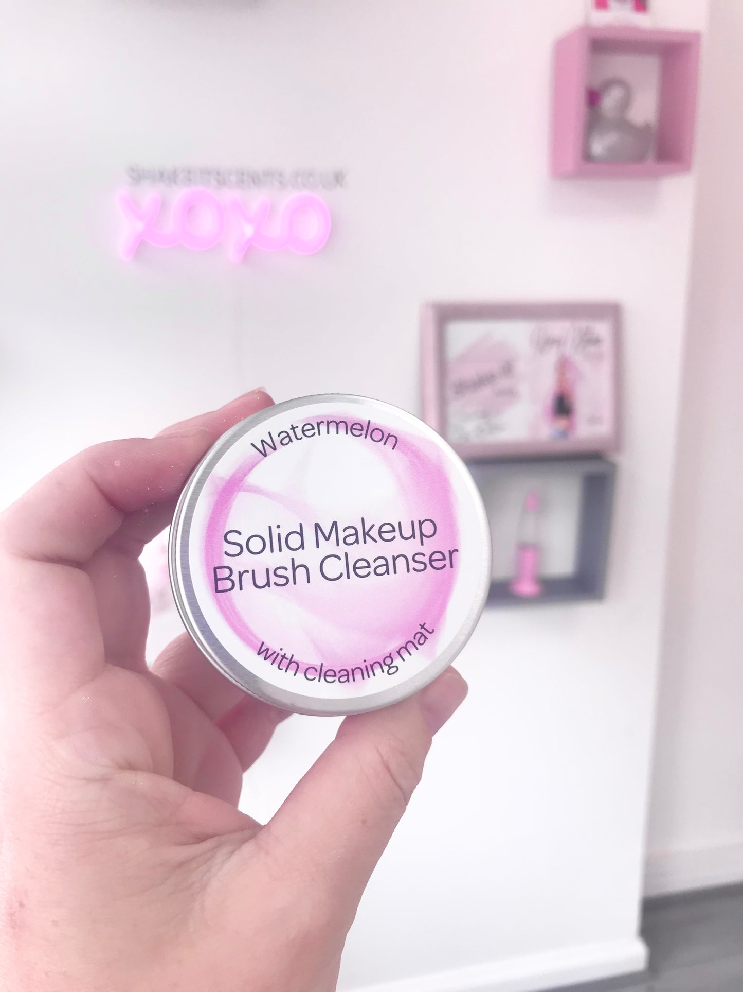 Make Up Brush Cleanser with Cleaning Mat!